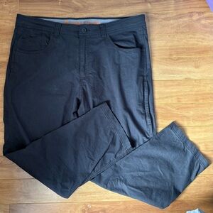 Classic Black Men's Straight Jeans